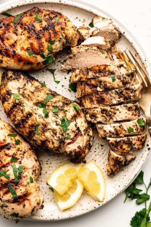 10 Ingredient Lemon Herb Grilled Chicken