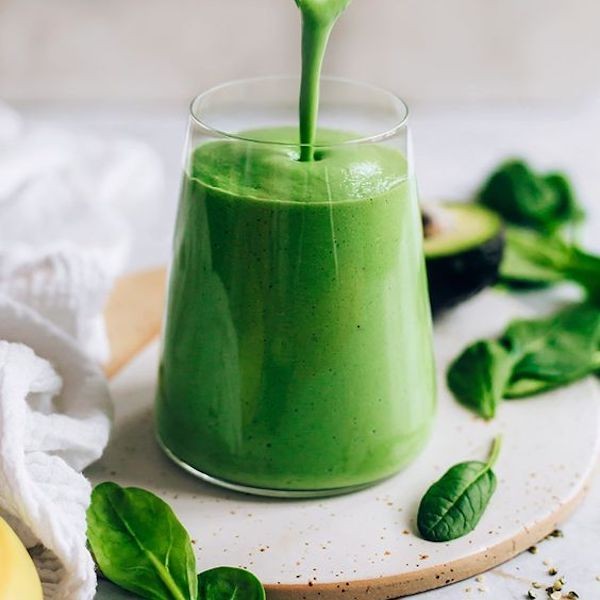 Alfalfa Sprouts Smoothie with Banana and Spinach