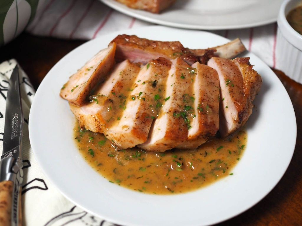 Apple Cider Roasted Pork Chops