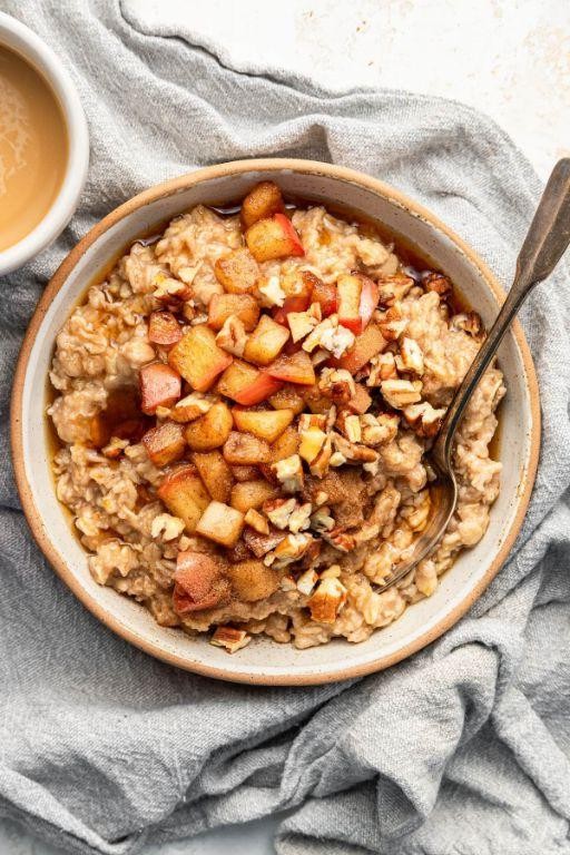 Apple Cinnamon Oatmeal