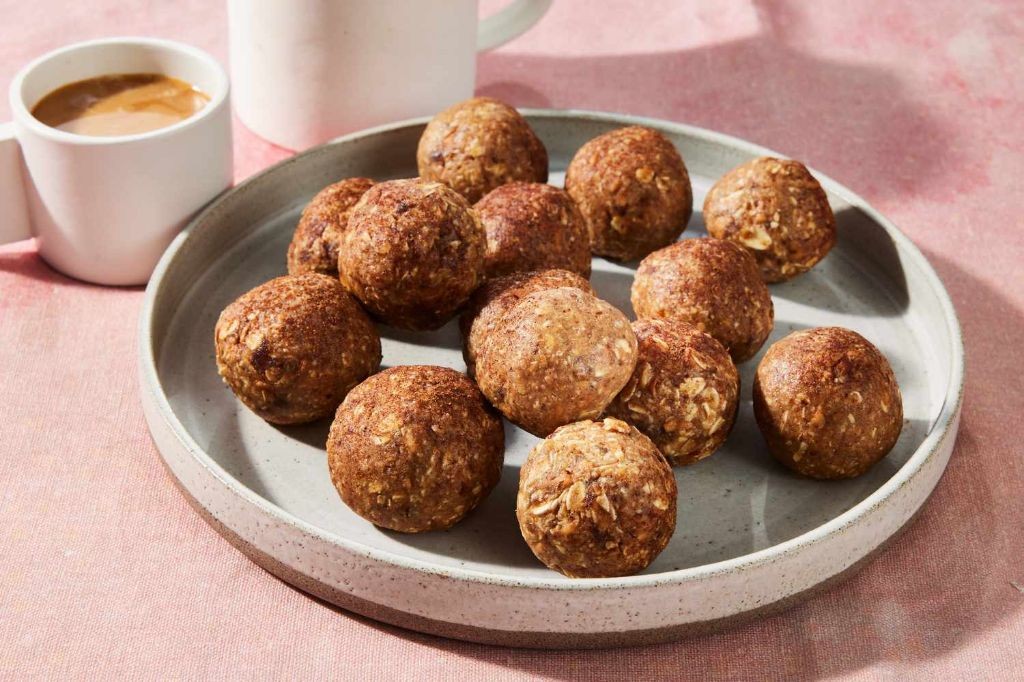 Apple Peanut Butter Energy Bites