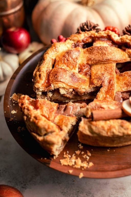 Apple Pie with Bourbon Sauce