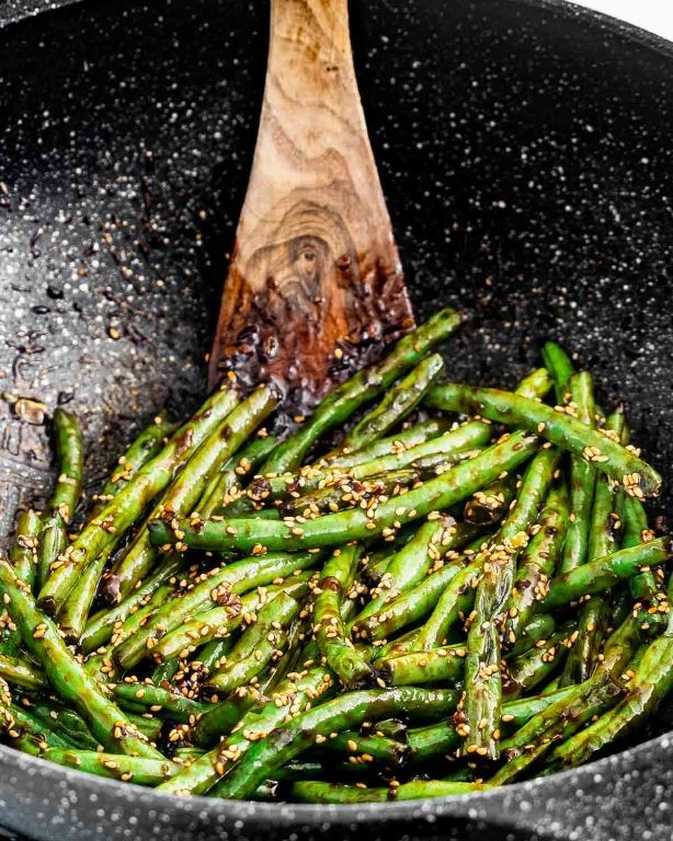 Asian-Style Green Beans with Soy and Ginger