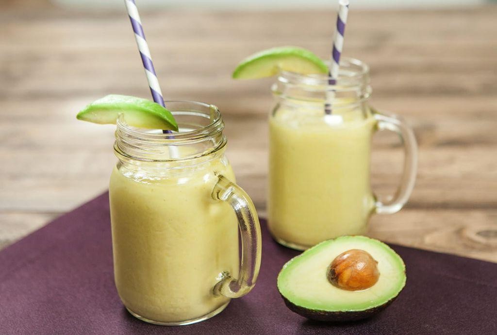 Avocado and Coconut Milk Detox Blend
