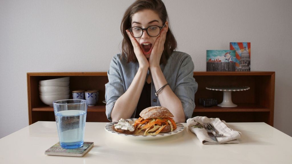 BBQ Pulled Oat Meat Sandwiches