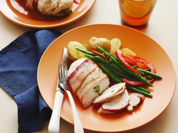Bacon and Blue Cheese Stuffed Green Beans