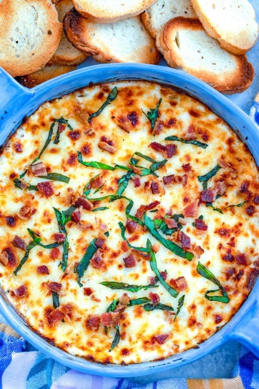 Bacon and Cheddar White Pizza Dip