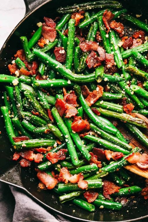 Bacon and Parmesan Roasted Green Beans
