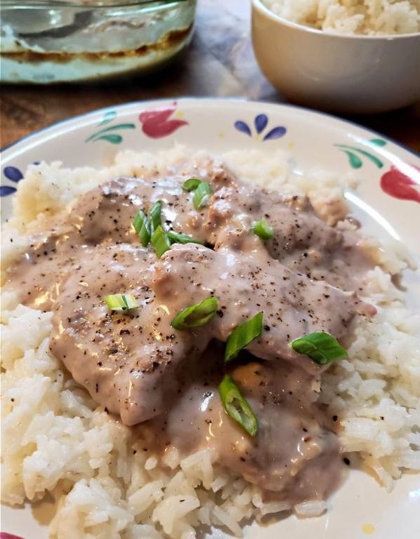 Baked Cube Steak with Creamy Mushroom Sauce