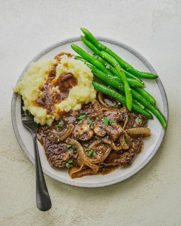 Baked Cube Steak with Mushroom Gravy