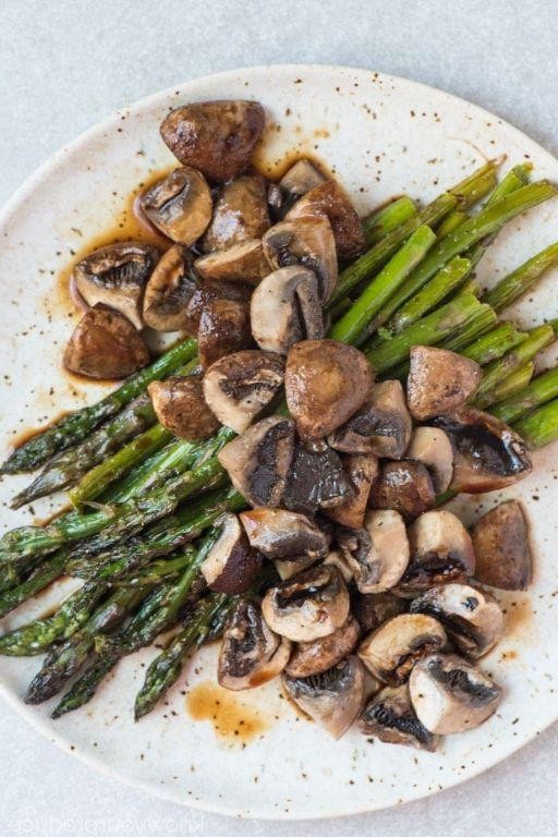 Balsamic Glazed Asparagus and Mushrooms
