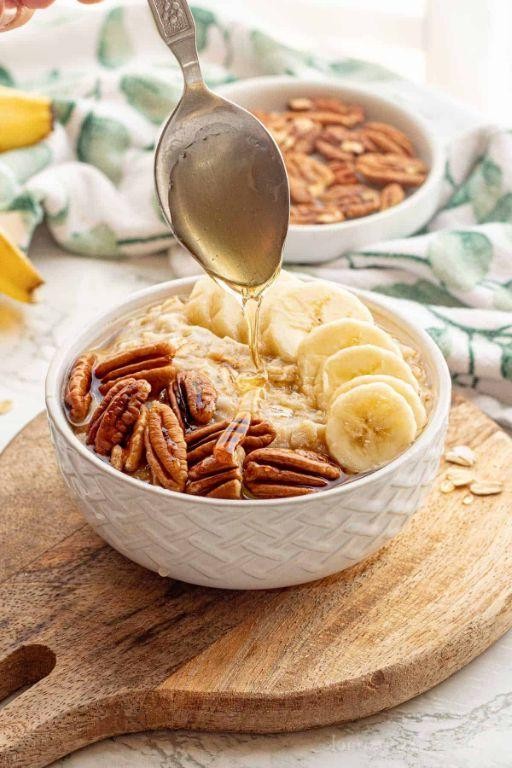 Banana Nut Oatmeal with Honey Drizzle