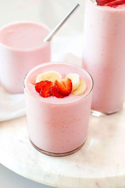 Banana Smoothie with Strawberries
