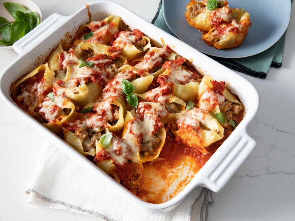 Beef and Sausage Stuffed Pasta Shells
