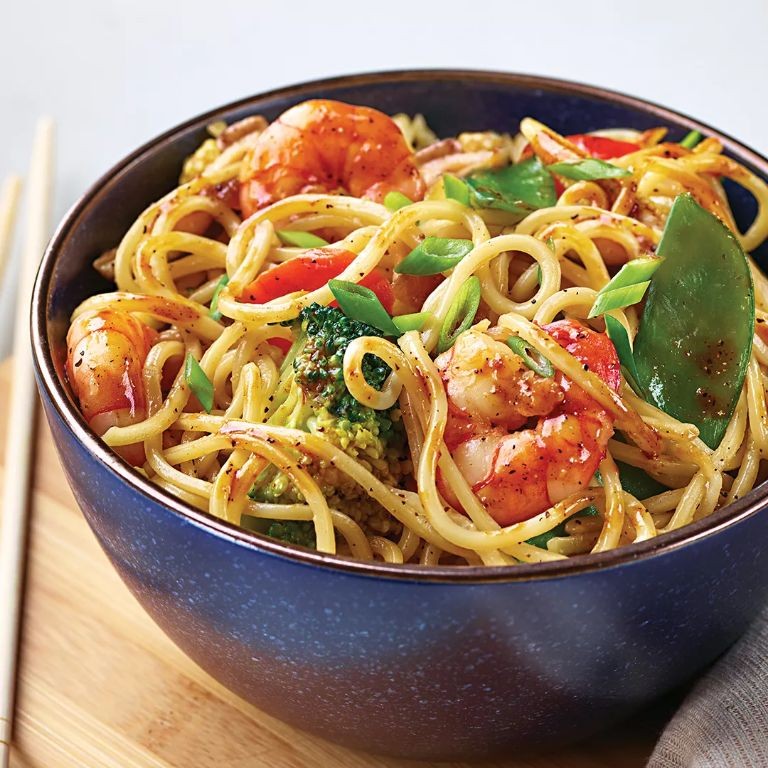 Black Pepper Shrimp Lo Mein