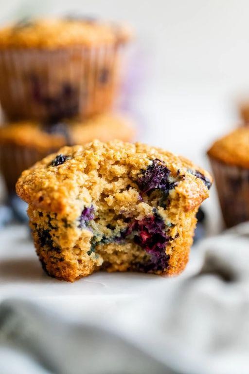 Blueberry and Oatmeal Breakfast Muffins