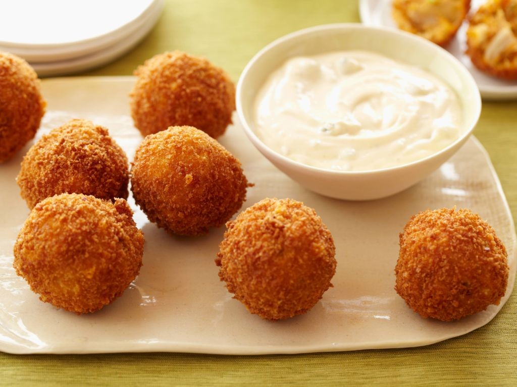 Buffalo Chicken Cheese Ball