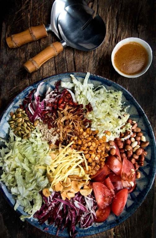 Burmese Ginger Salad with Roasted Peanuts