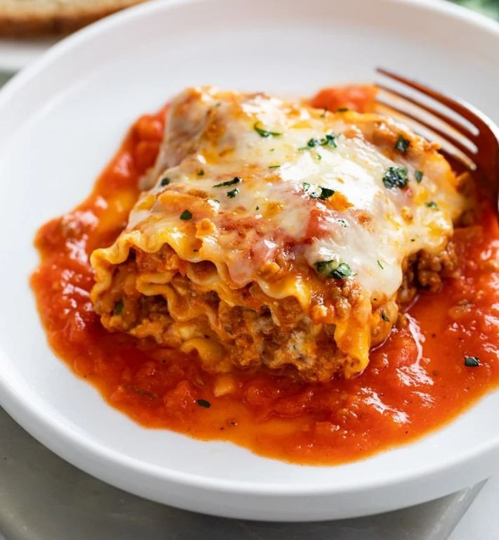 Cheesy Beef and Sausage Lasagna Roll-Ups