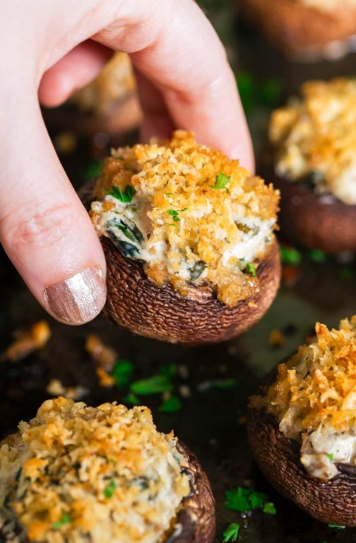Cheesy Spinach Stuffed Mushrooms