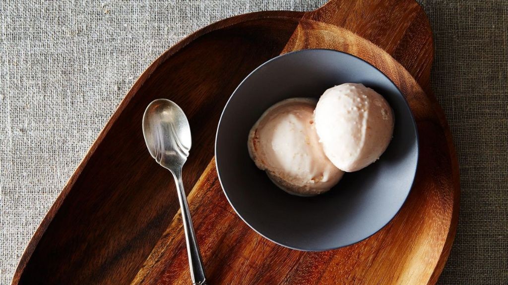 Cherry Almond Frozen Yogurt