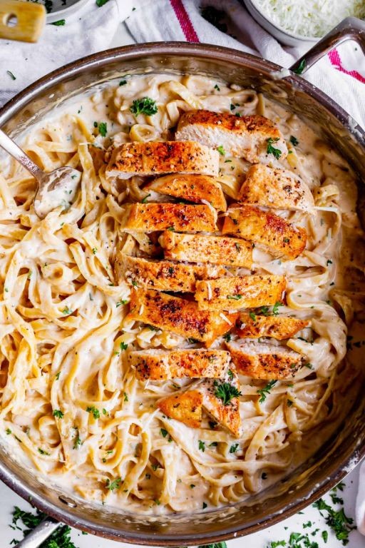 Chicken Breast Alfredo Pasta