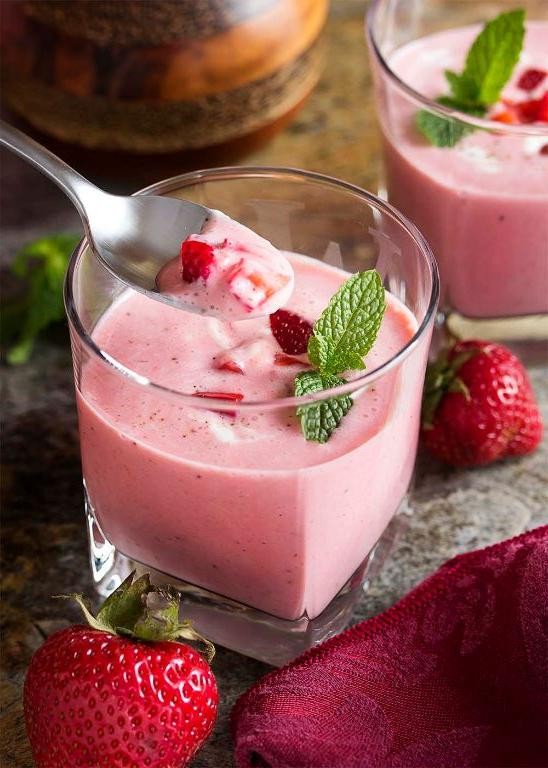 Chilled Strawberry Soup with Yogurt