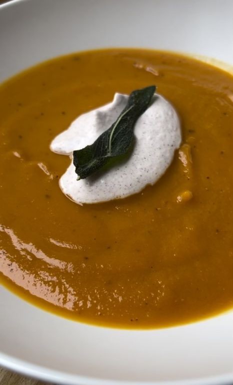 Cinnamon Nutmeg Butternut Squash Soup