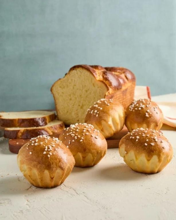 Classic Brioche with Golden Crust