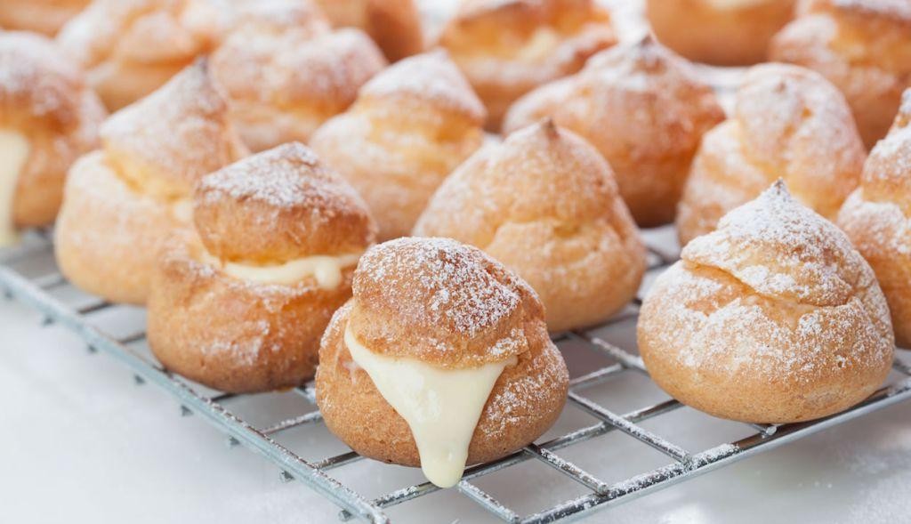 Classic Vanilla Cream Profiteroles