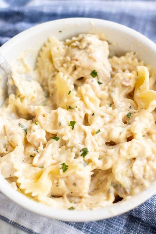 Creamy Crockpot Ranch Chicken Pasta