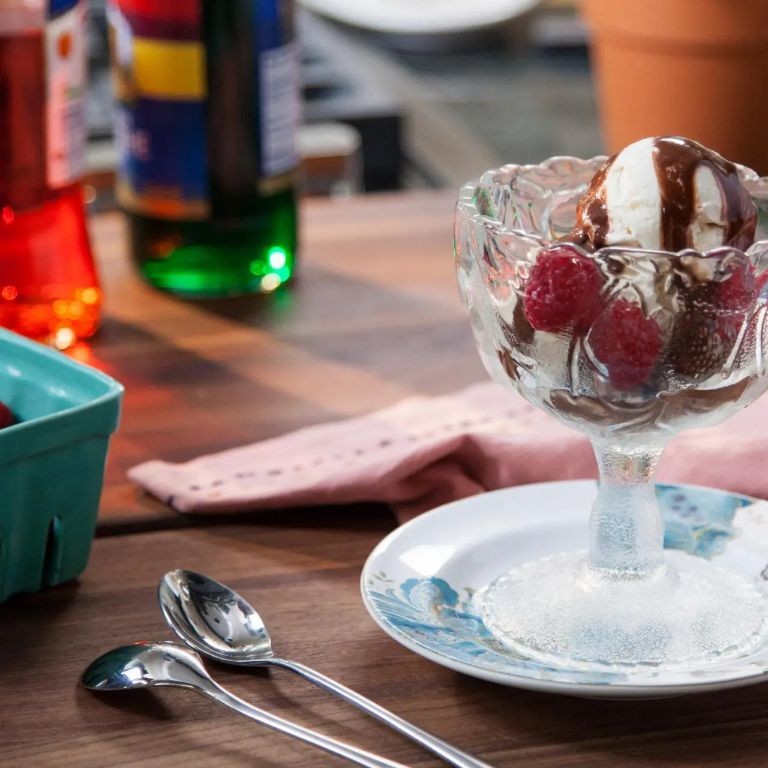 Creme de Menthe Ice Cream Sundae