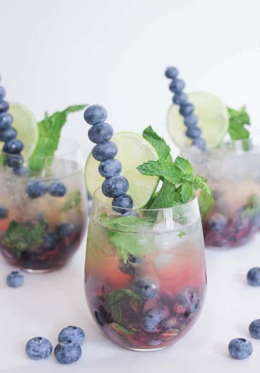Crown Royal Blueberry Mojito
