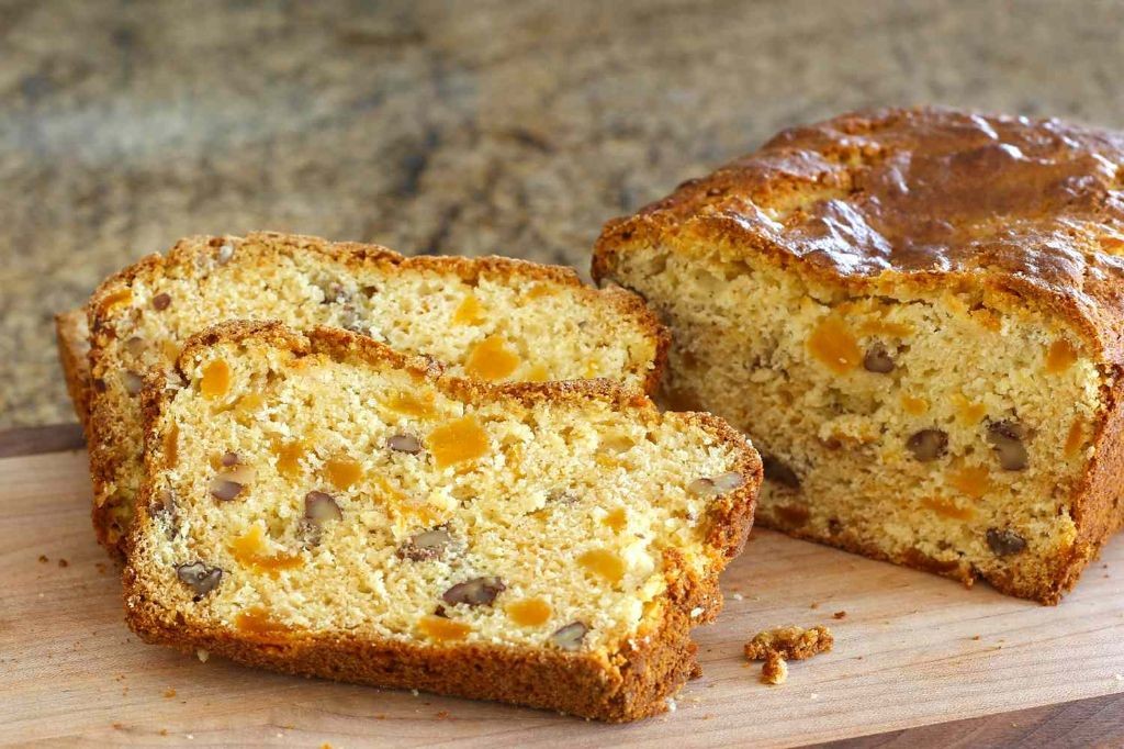 Dried Apricot and Walnut Bread