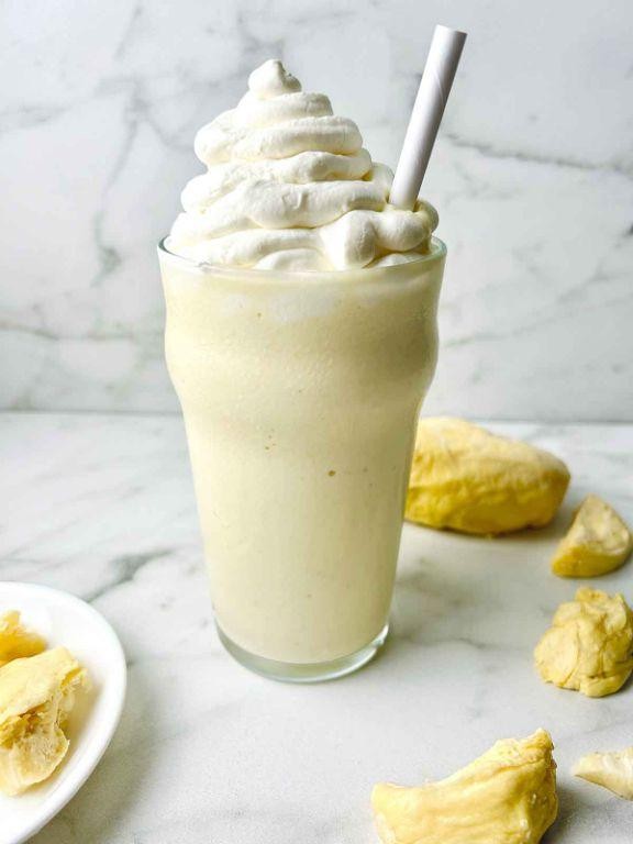 Durian Milkshake with Cinnamon Sprinkle