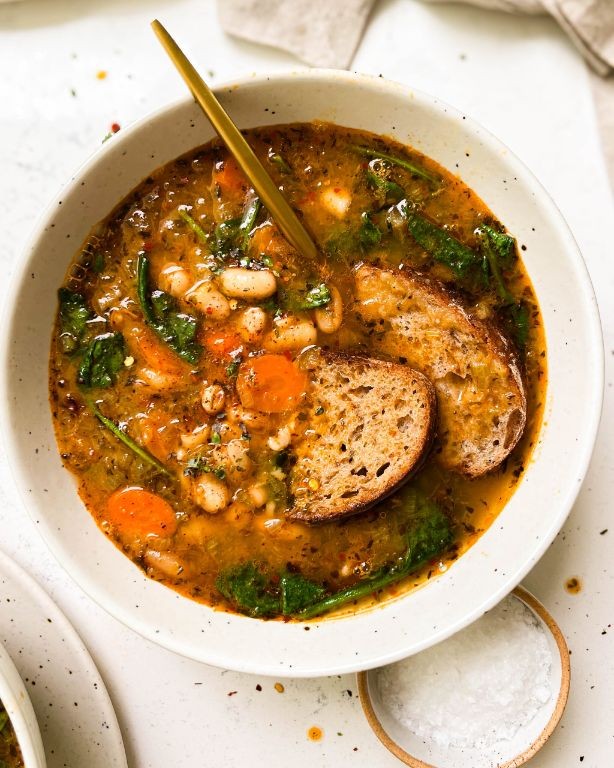 Dutch Oven Tuscan White Bean Soup