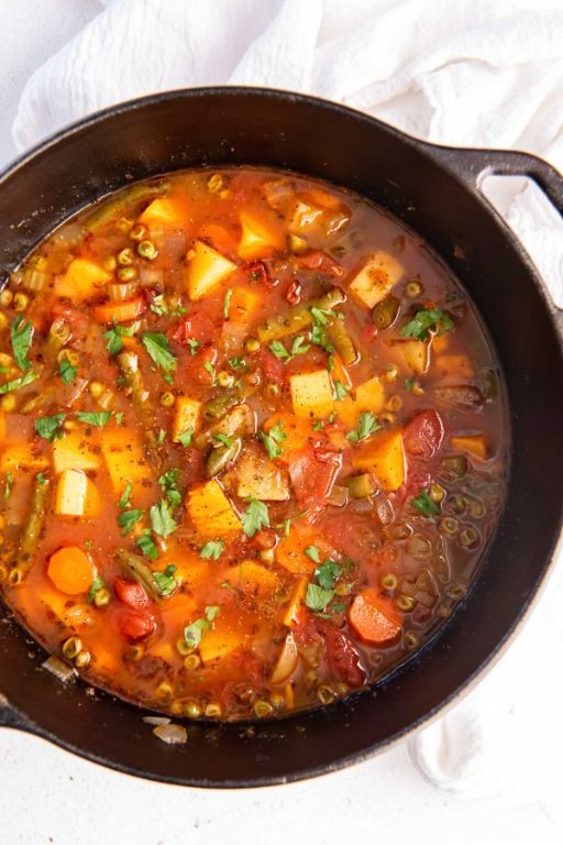Dutch Oven Vegetable Soup