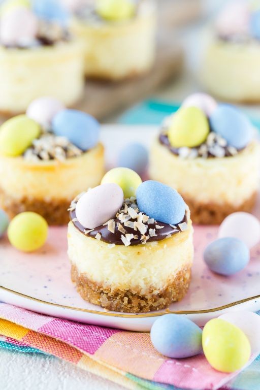 Easy Mini Easter Cheesecakes