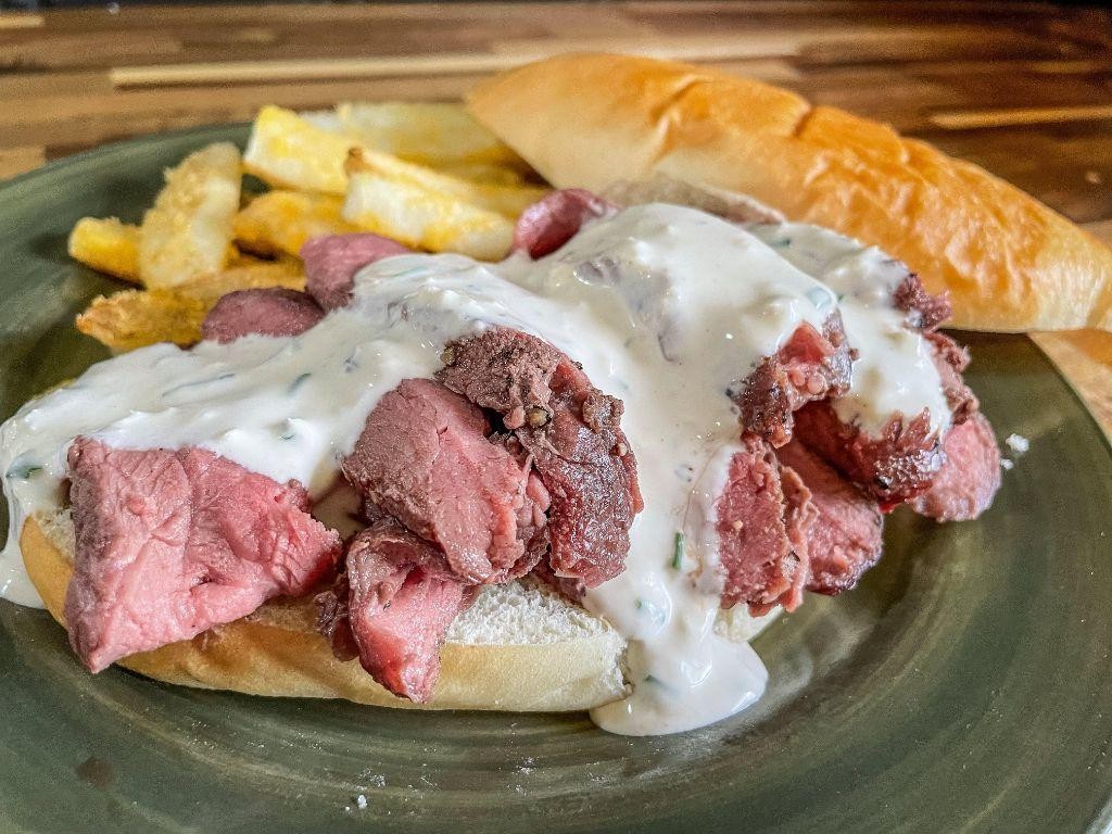 Elk Roast with Creamy Horseradish Sauce