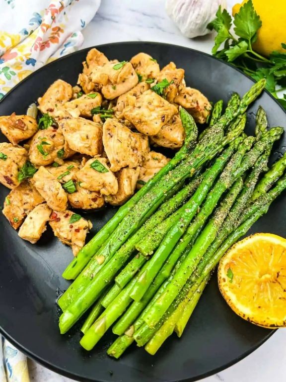 Garlic Butter Keto Asparagus