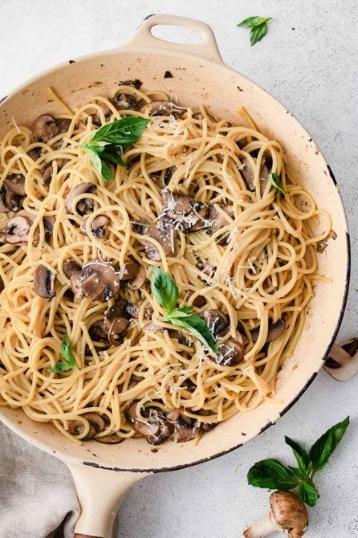 Garlic Butter Mushroom Pasta