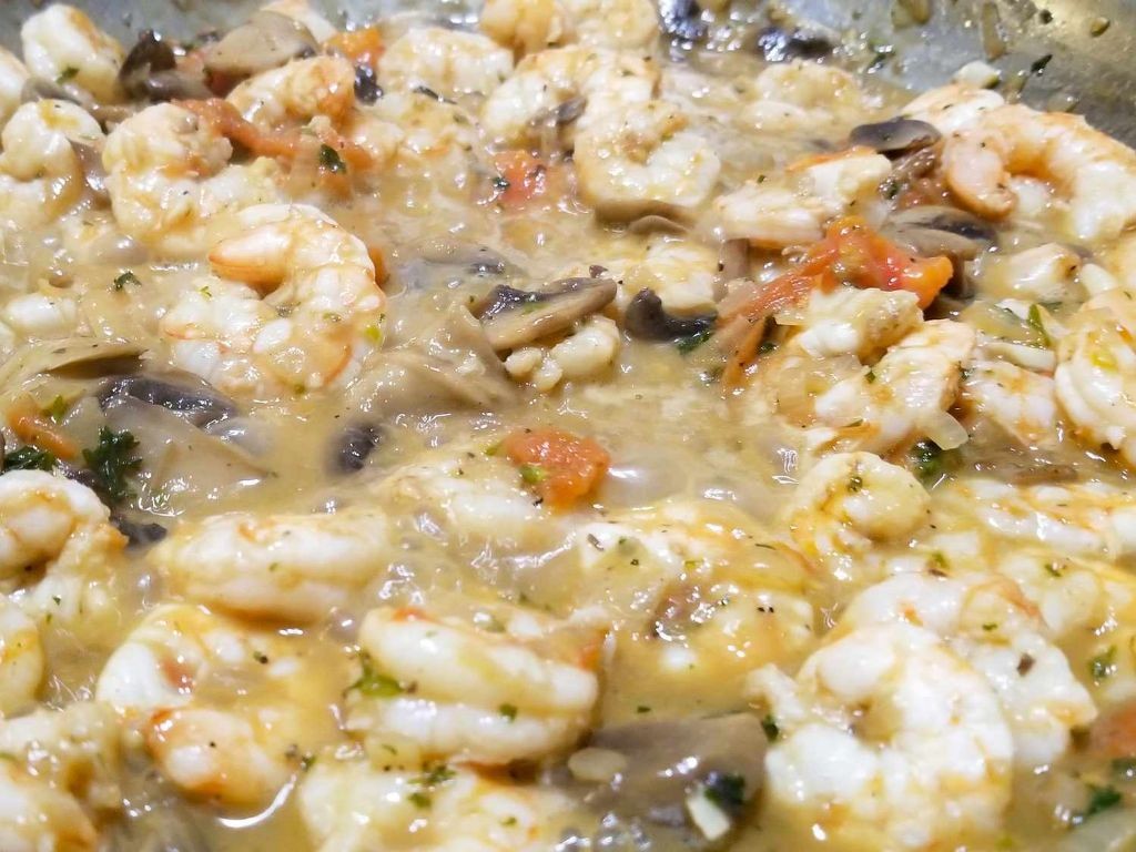 Garlic Butter Shrimp Scampi with Mushrooms