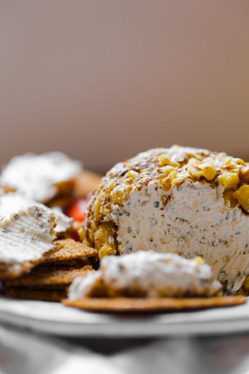 Garlic Herb Cheese Ball