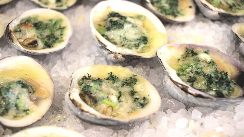 Garlic Parmesan Baked Clams