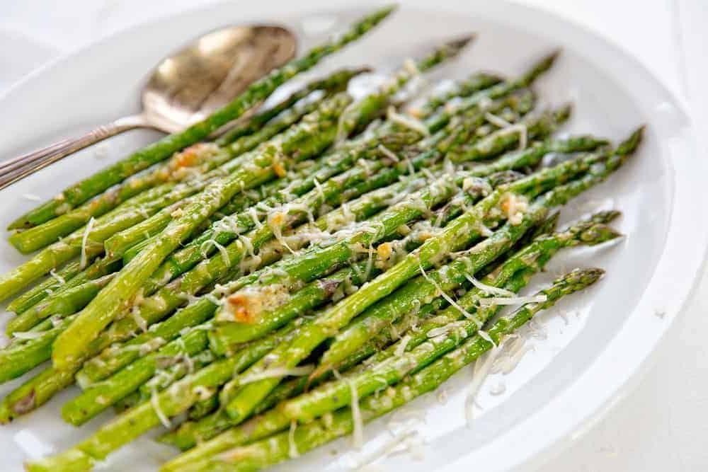 Garlic Parmesan Roasted Asparagus