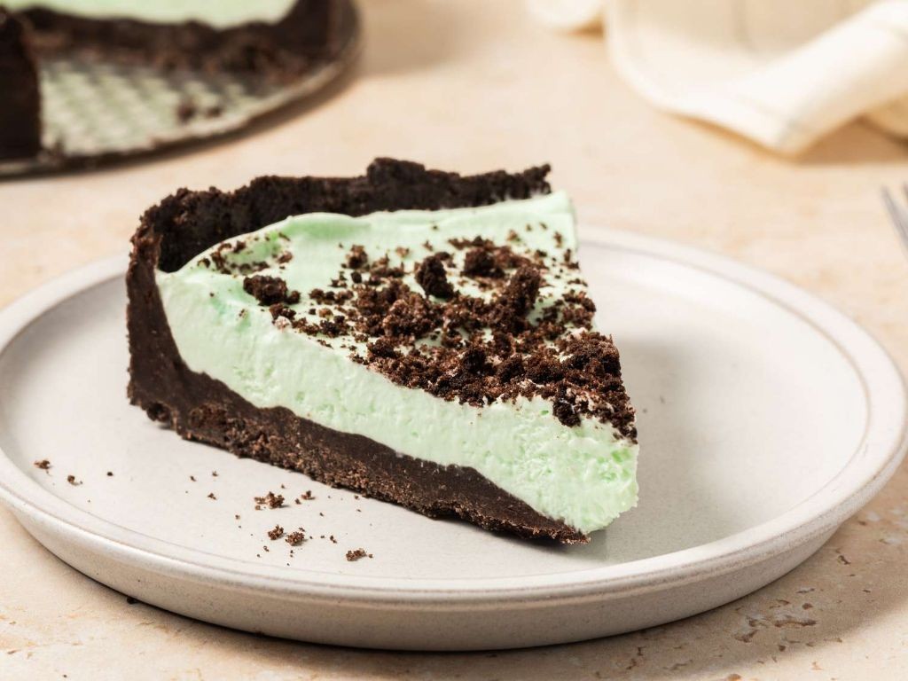Grasshopper Pie with Creme de Menthe