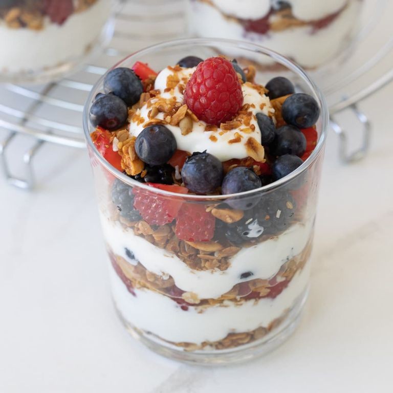 Greek Yogurt Parfaits with Granola