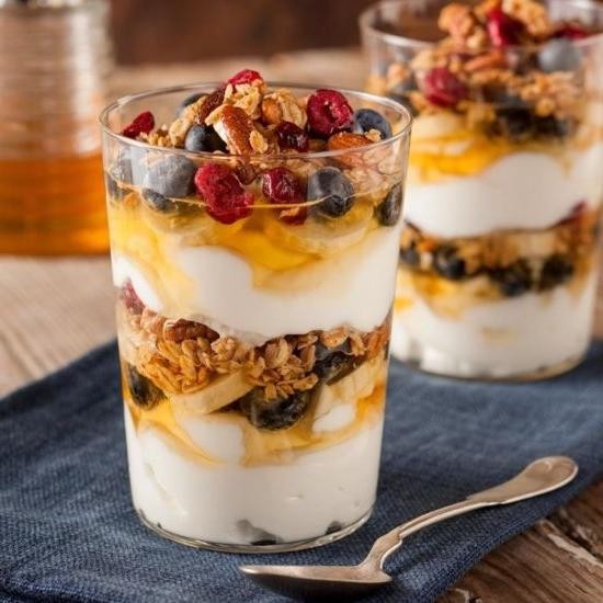 Greek yogurt with honey and granola