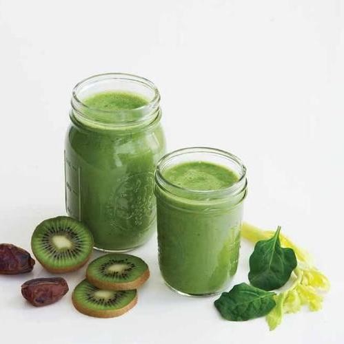 Green Kiwi Spinach Detox Juice