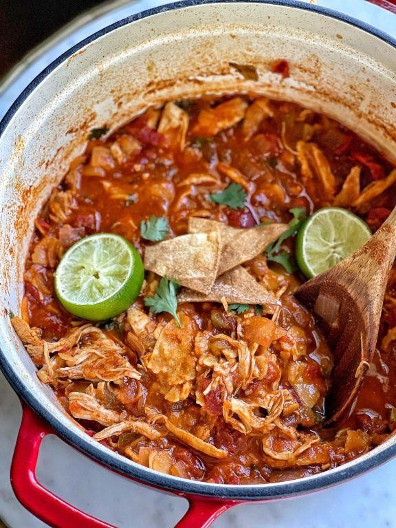 Healthy Low-Calorie Chicken Tortilla Soup